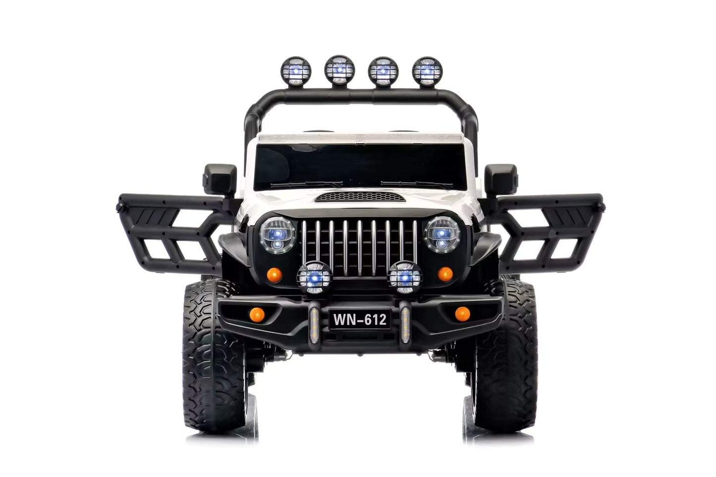 Voiture Électrique Jeep 4x4 2 Places 12V pour Enfants – 4 Moteurs, Télécommande Parentale & Mode Balançoire | 1 à 10 Ans blanc