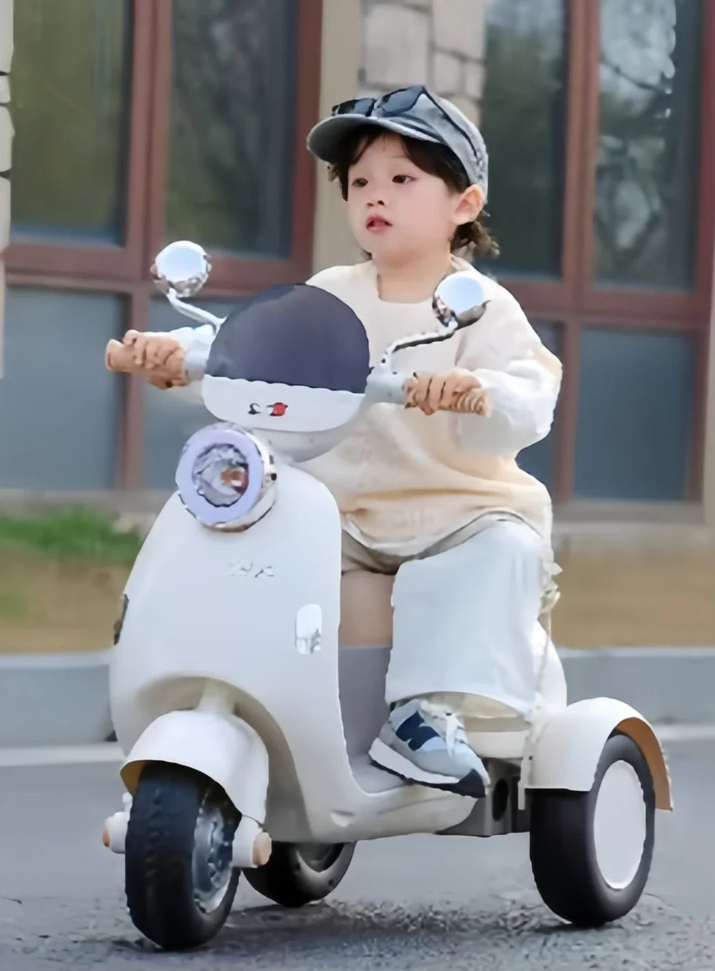 Scooter Électrique Enfant 3 Roues – Style Vintage - Vert